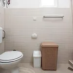2 Bedroom Stunning In Appartement Povljana