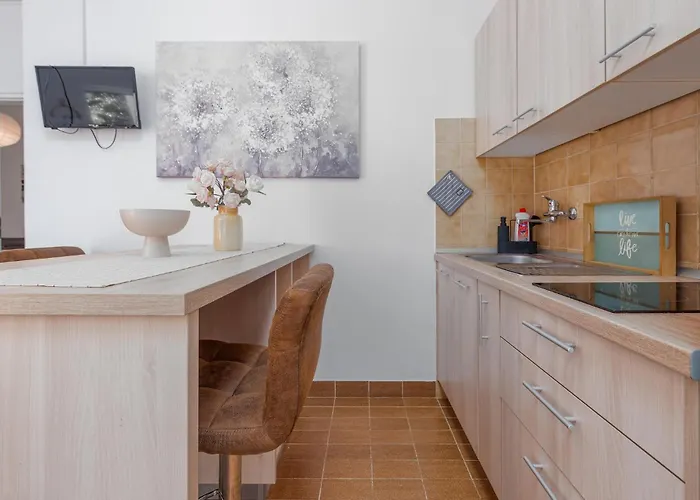 2 Bedroom Amazing In * Povljana