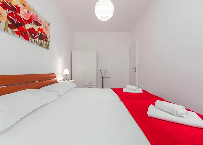 Apartman 2 Bedroom Amazing In *